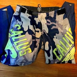 Callus moto riding gear